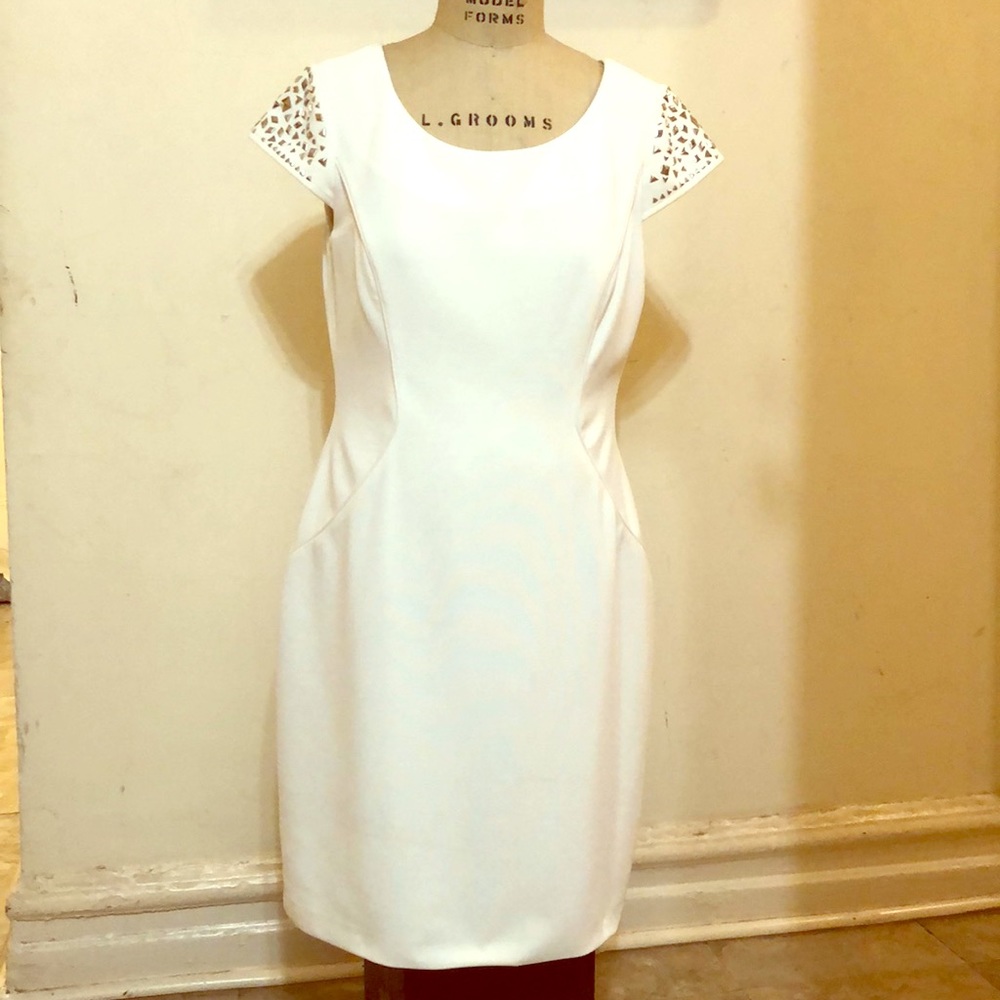 White Dress/Short Sleeve